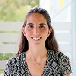 Dr. Ana Devesa
