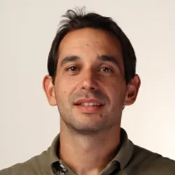 Dr. Carlos Galán-Arriola
